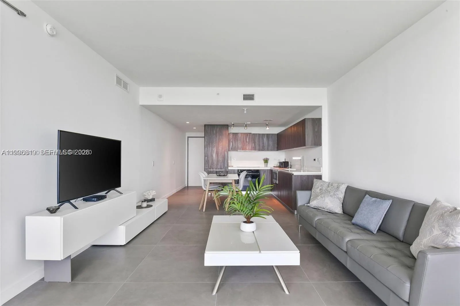 3131 NE 7th Ave # 305, Miami, FL 33137 photo 3