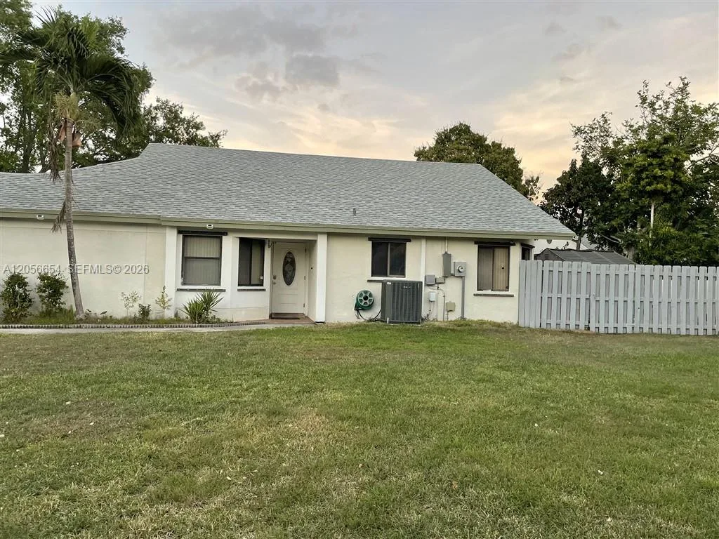308 Bishop Rd, North Lauderdale, FL 33068