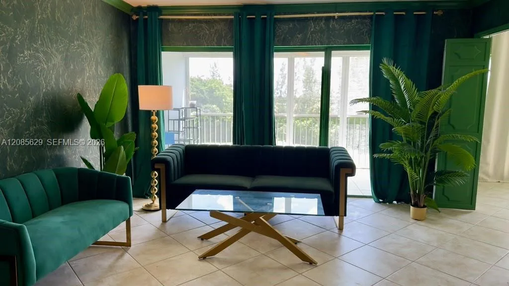 3150 N Palm Aire Dr # 503, Pompano Beach, FL 33069
