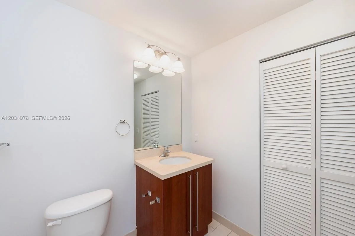 79 SW 12th St # 2303-S, Miami, FL 33130 photo 11