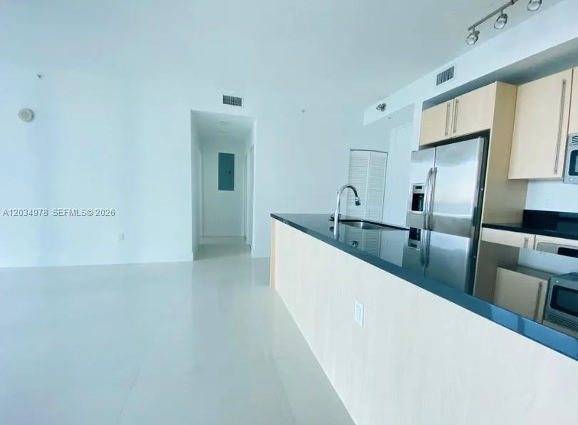 79 SW 12th St # 2303-S, Miami, FL 33130 photo 6