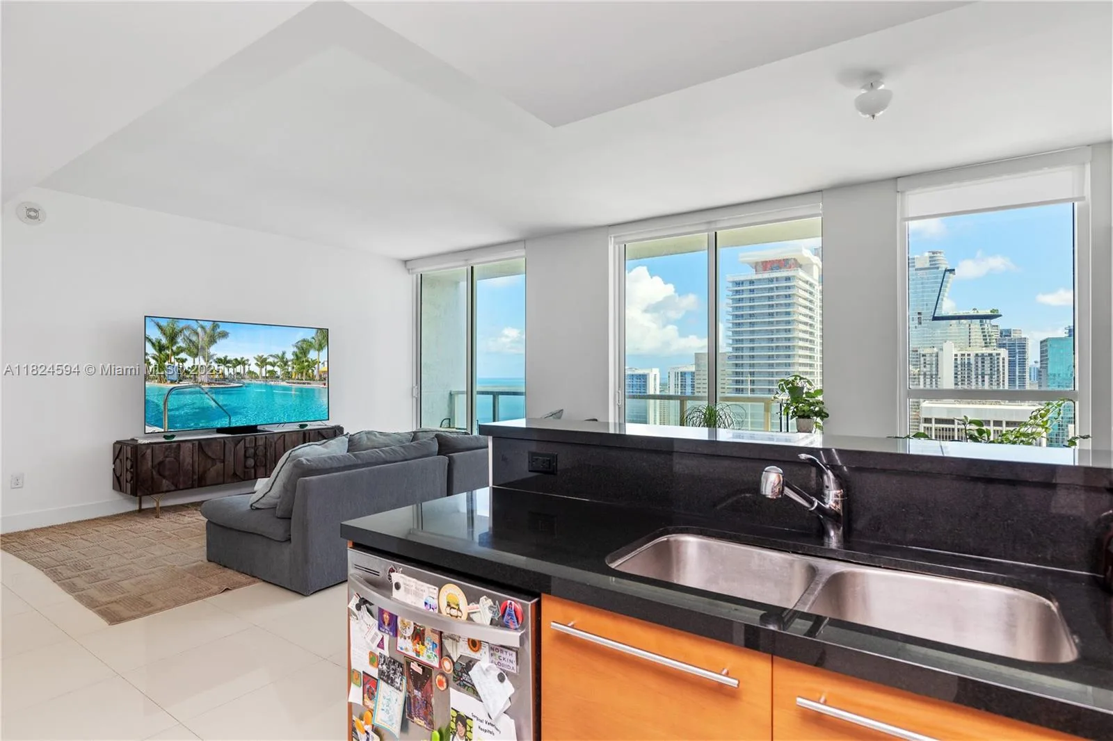 244 Biscayne Blvd # 4107, Miami, FL 33132 photo 10