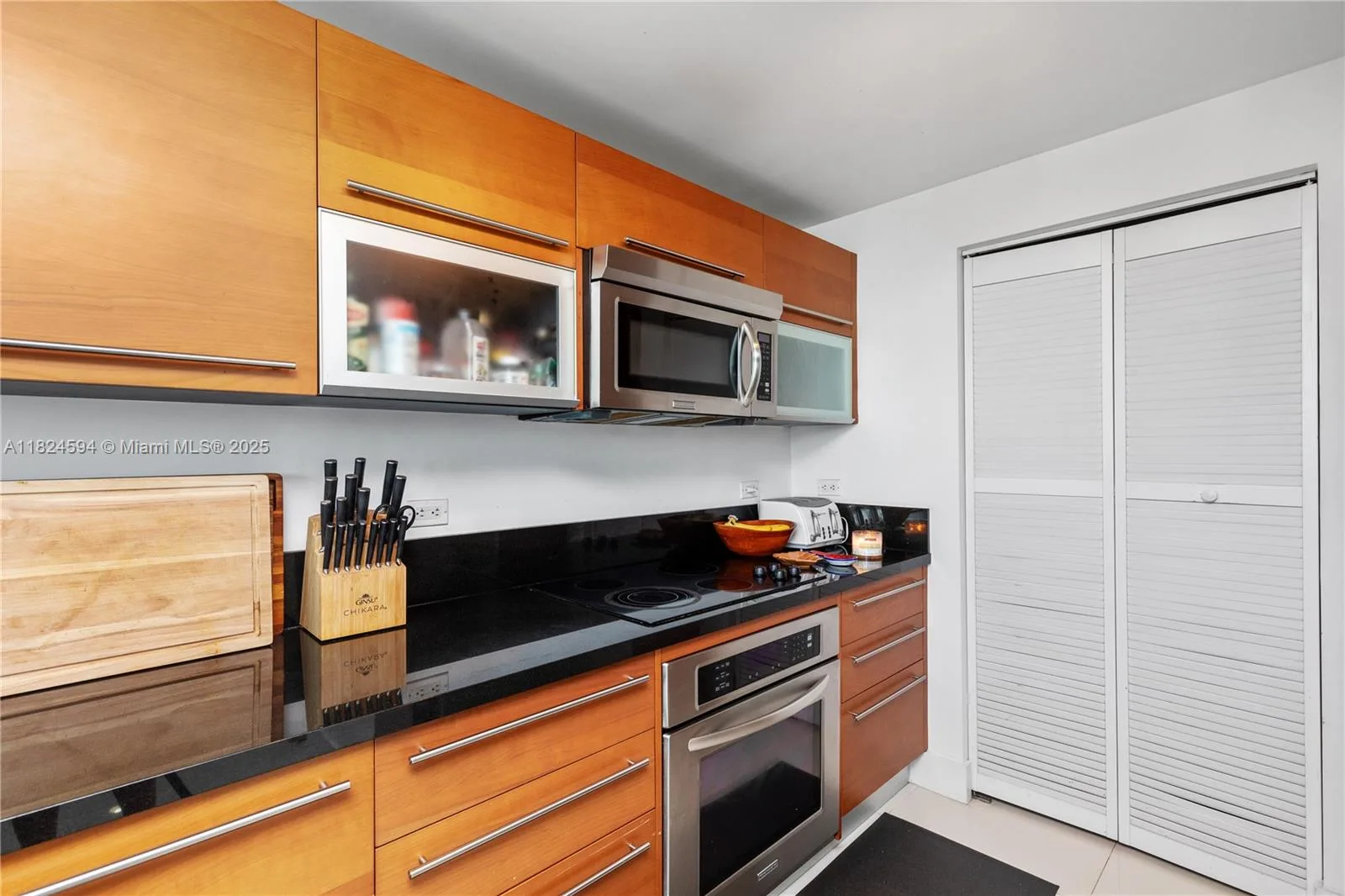 244 Biscayne Blvd # 4107, Miami, FL 33132 photo 13