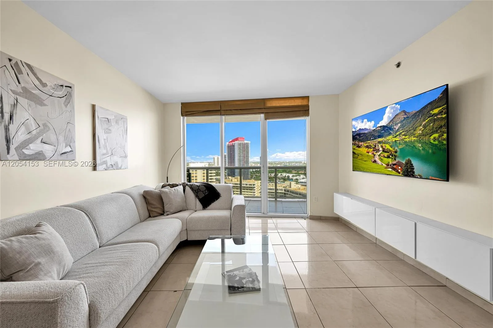 1850 S Ocean Dr # 2009, Hallandale Beach, FL 33009