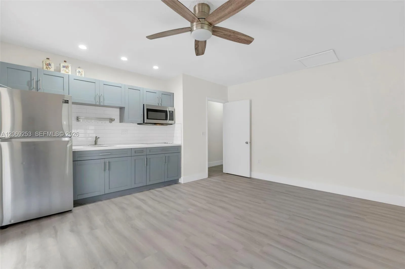 142 W 35th St, Hialeah, FL 33012 photo 11