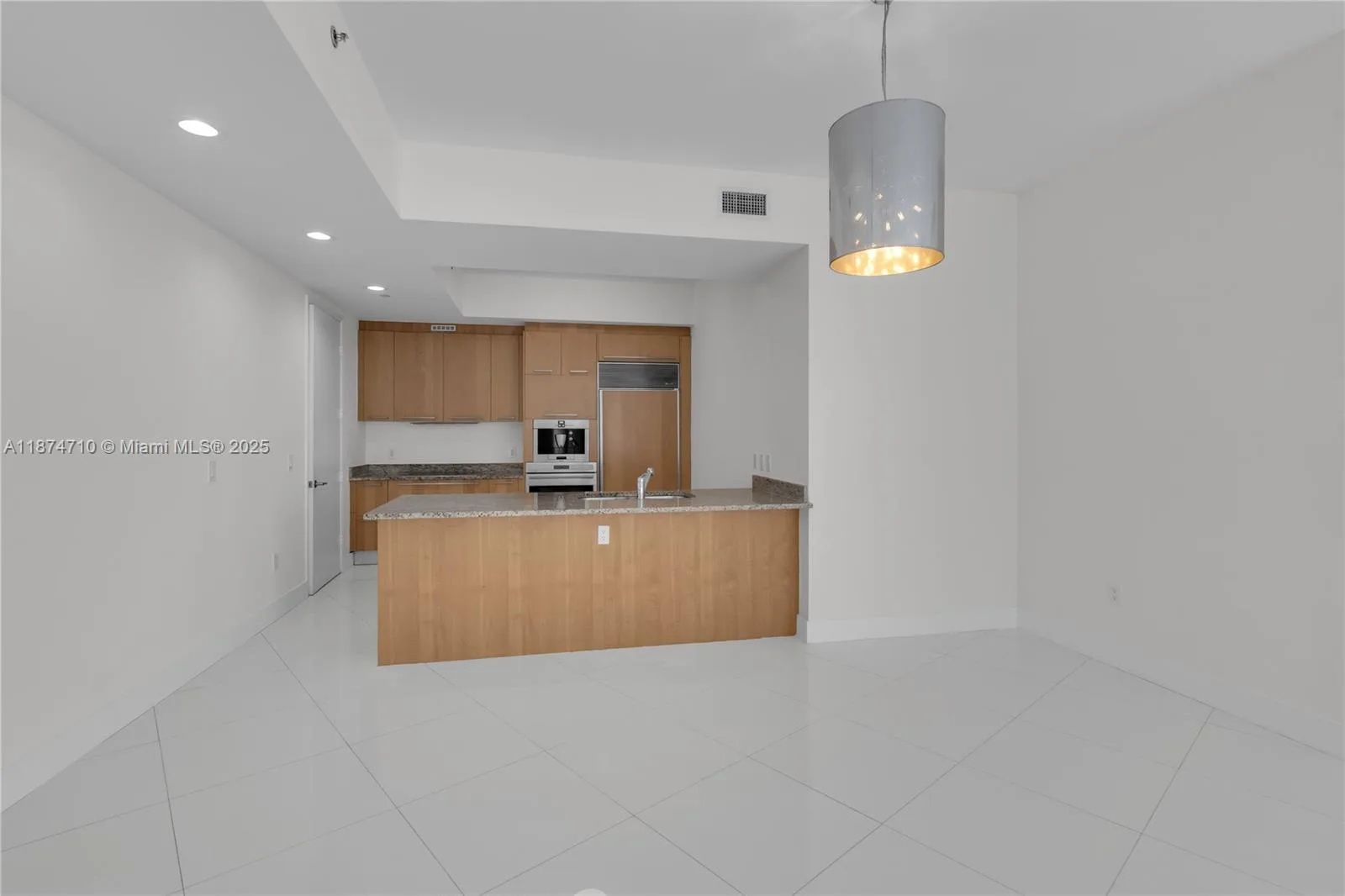 15811 Collins Ave # 2407, Sunny Isles Beach, FL 33160 photo 11