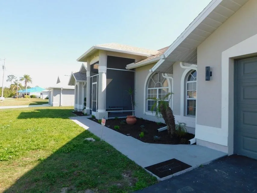 680 MANHATTAN Street E, Lehigh Acres, FL 33974 photo 3