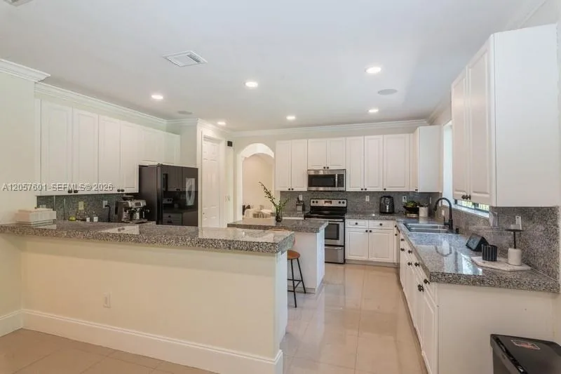 18704 SW 76th Ct, Cutler Bay, FL 33157 photo 9
