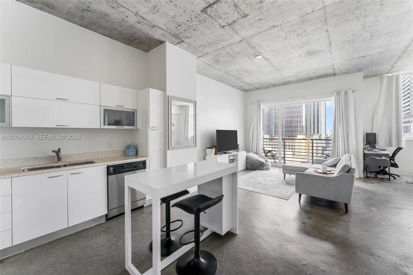 133 NE 2nd Ave # 1711, Miami, FL 33132