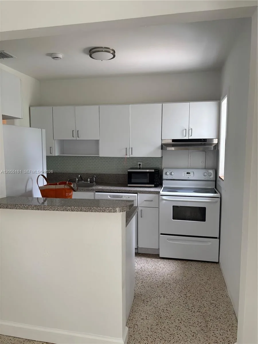 6410 SW 63rd Ct # ., South Miami, FL 33143 photo 6