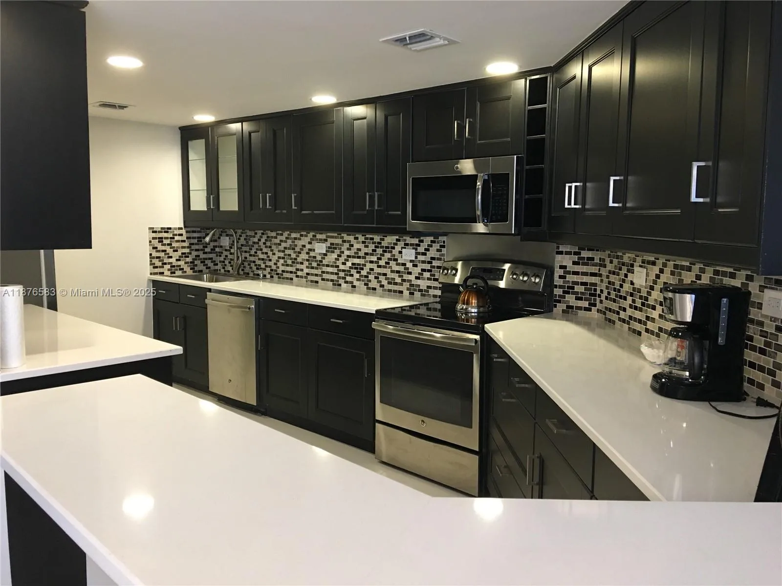 7135 Collins Ave # 1022, Miami Beach, FL 33141 photo 7