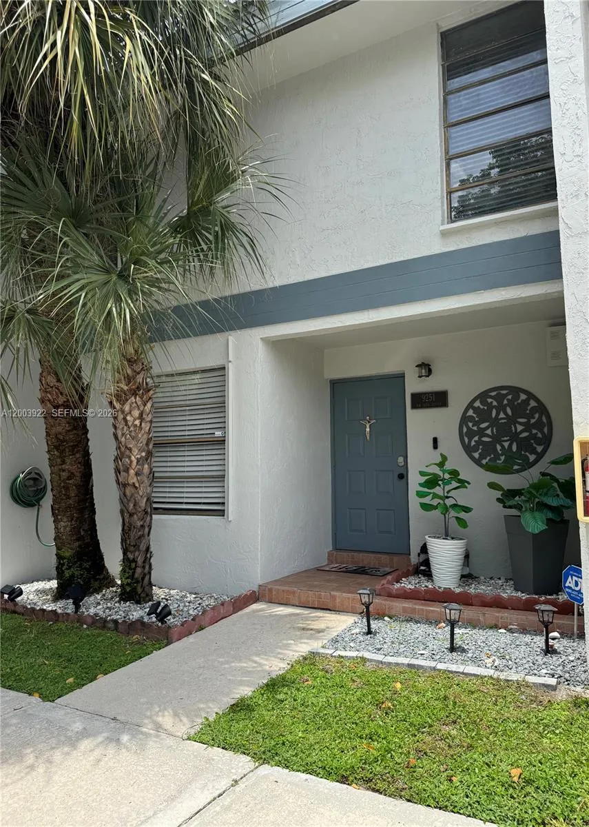 9251 NW 14th Ct # 257, Pembroke Pines, FL 33024 photo 2