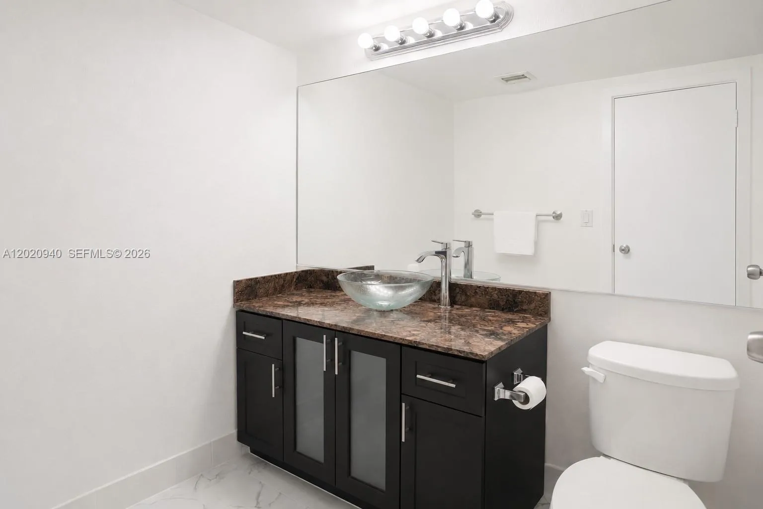 7601 E Treasure Dr # 910, North Bay Village, FL 33141 photo 10
