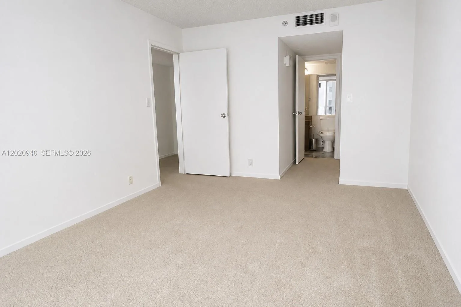 7601 E Treasure Dr # 910, North Bay Village, FL 33141 photo 11