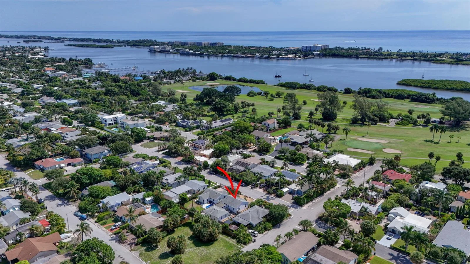 1305 N Palmway, FL 33460