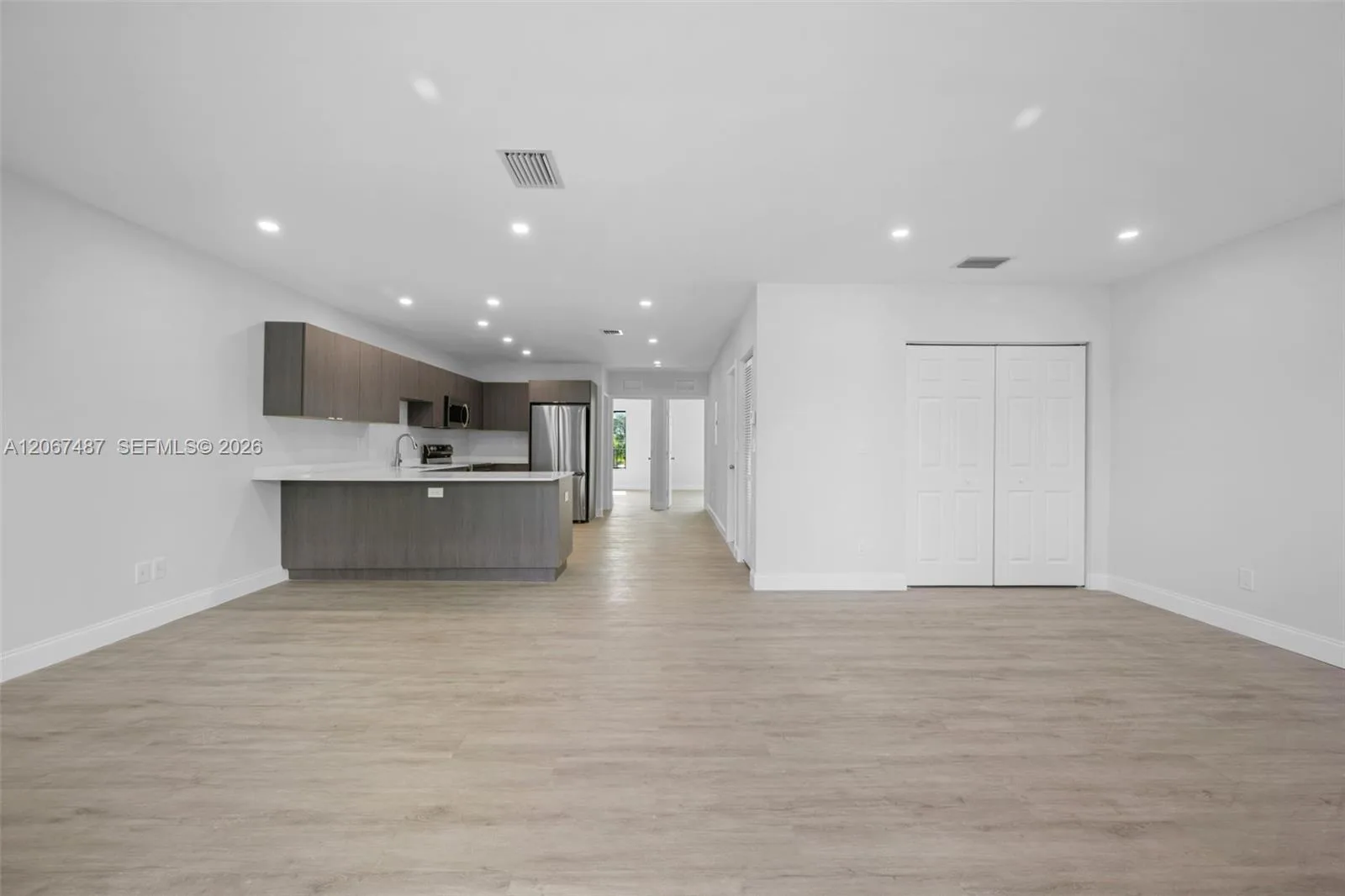 349 NW 40th St # 203, Oakland Park, FL 33309
