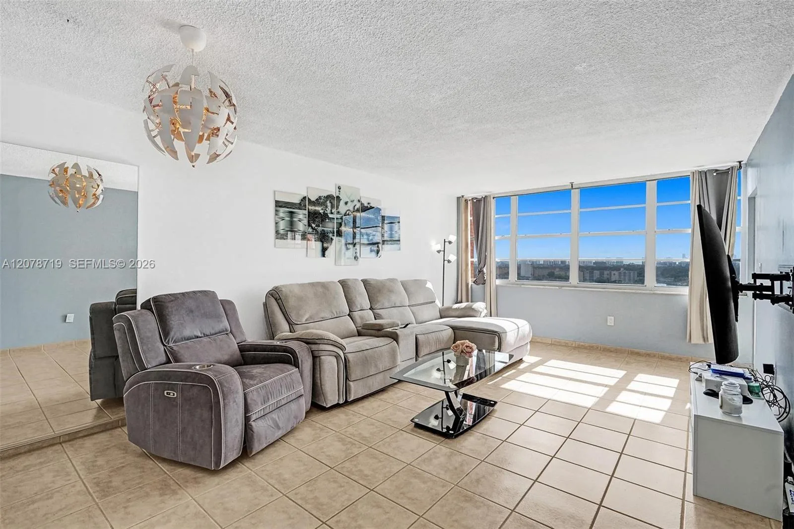 1351 NE Miami Gardens Dr # 1504E, Miami, FL 33179 photo 3