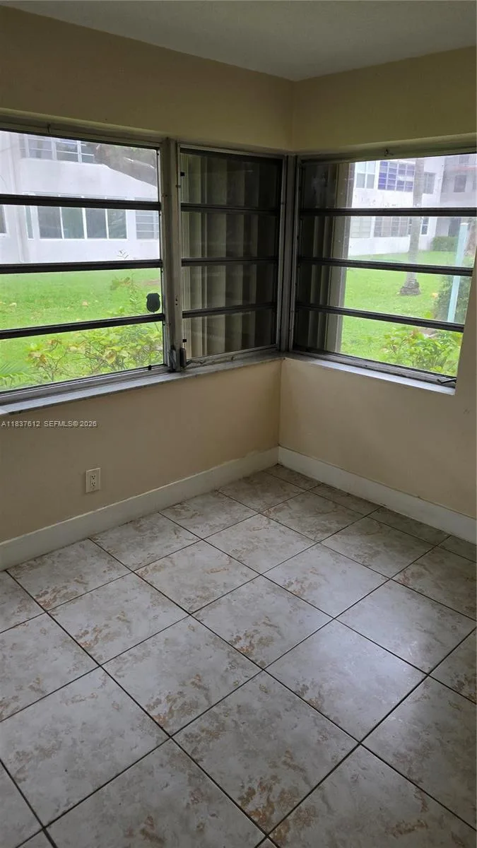 1450 NE 191st St # 106, Miami, FL 33179 photo 11