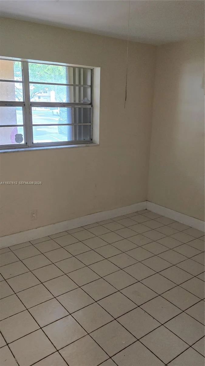 1450 NE 191st St # 106, Miami, FL 33179 photo 12