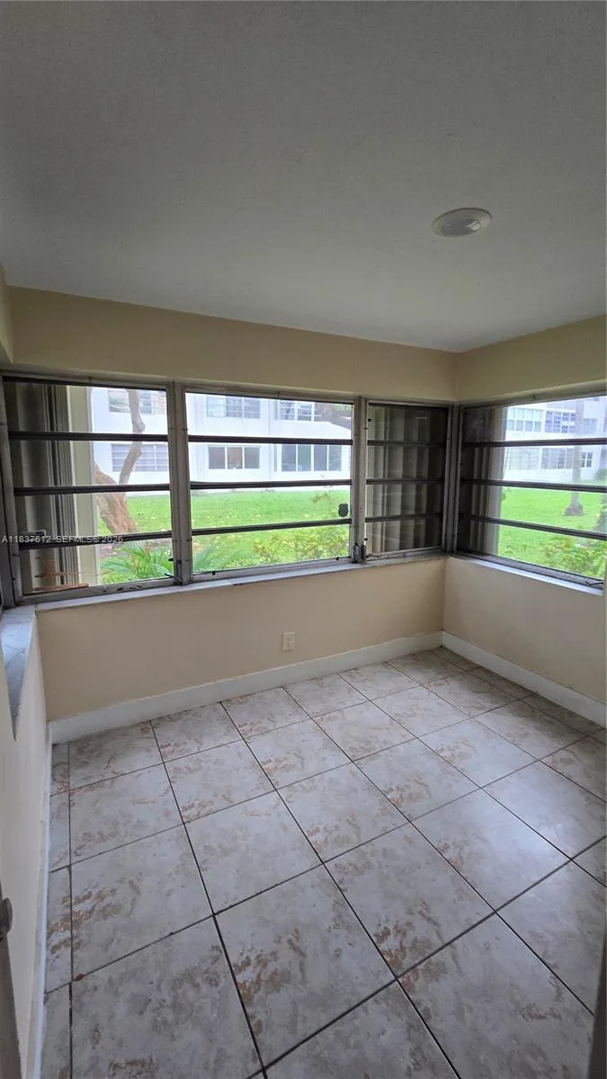 1450 NE 191st St # 106, Miami, FL 33179 photo 6