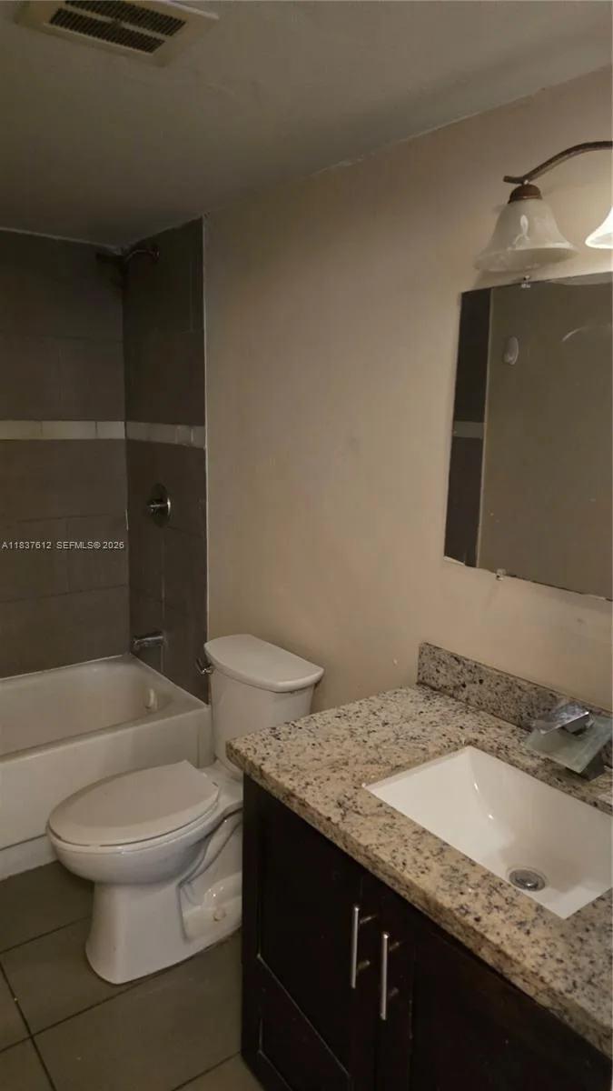 1450 NE 191st St # 106, Miami, FL 33179 photo 8