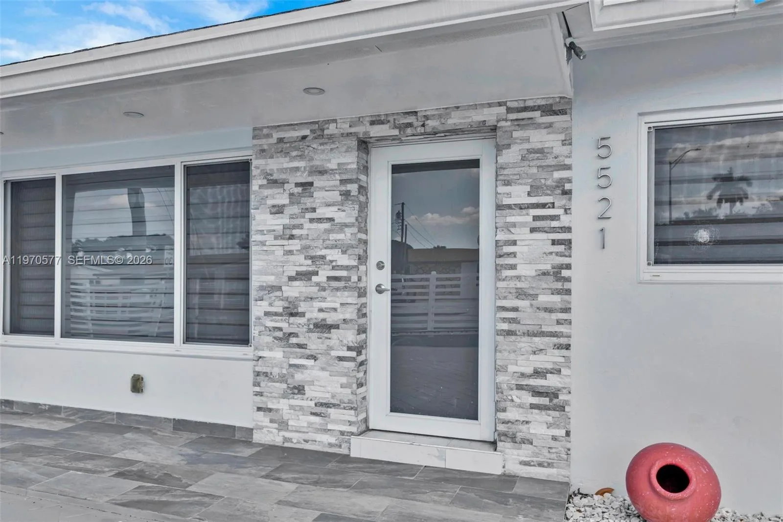 5521 SW 104th Ave, Miami, FL 33165 photo 4