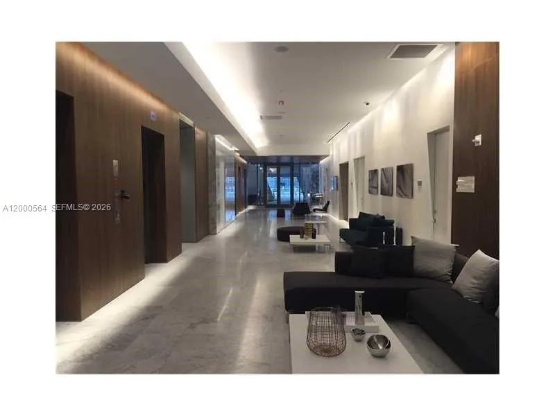 68 SE 6th St # 2409, Miami, FL 33131 photo 3