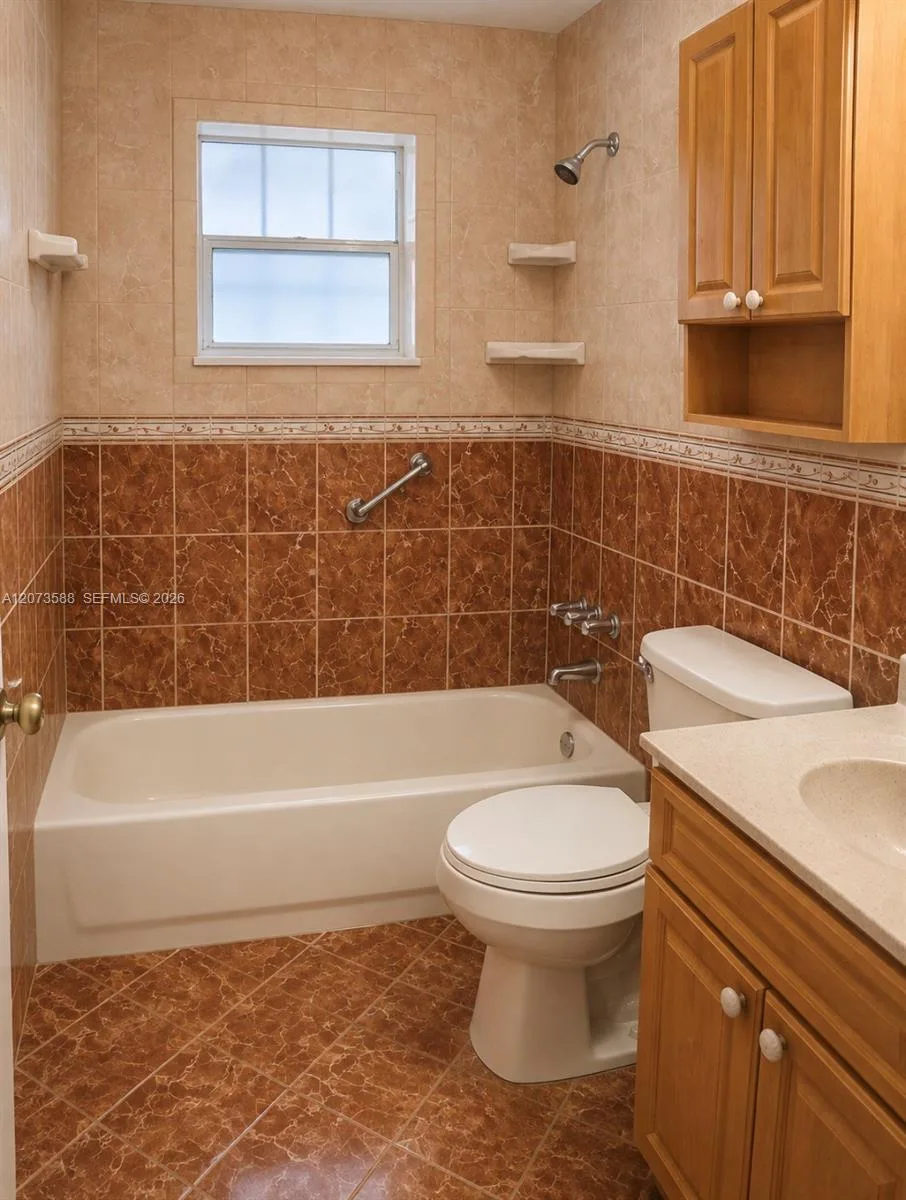 19211 NW 52nd Ave, Miami Gardens, FL 33055 photo 3