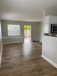 35 NE 13th St # 1, Fort Lauderdale, FL 33304