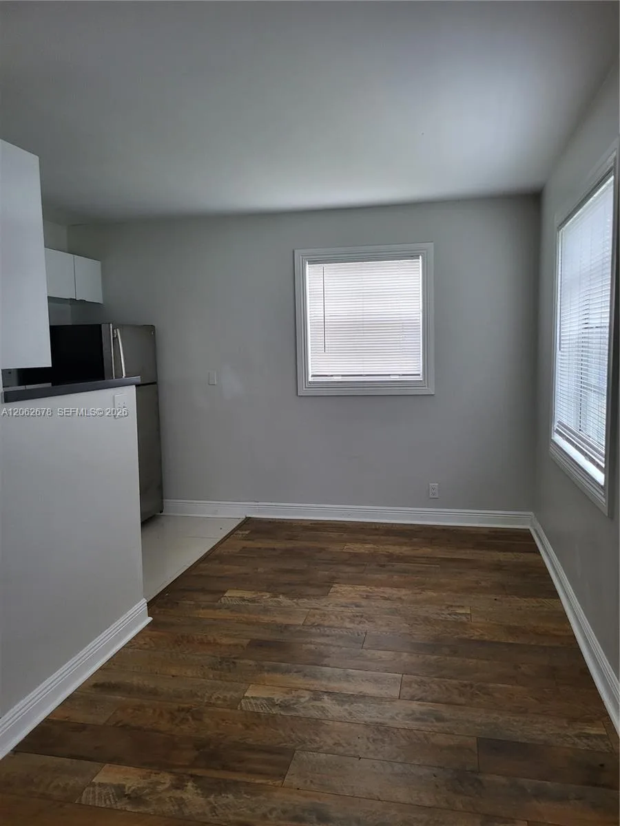 35 NE 13th St # 1, Fort Lauderdale, FL 33304 photo 3
