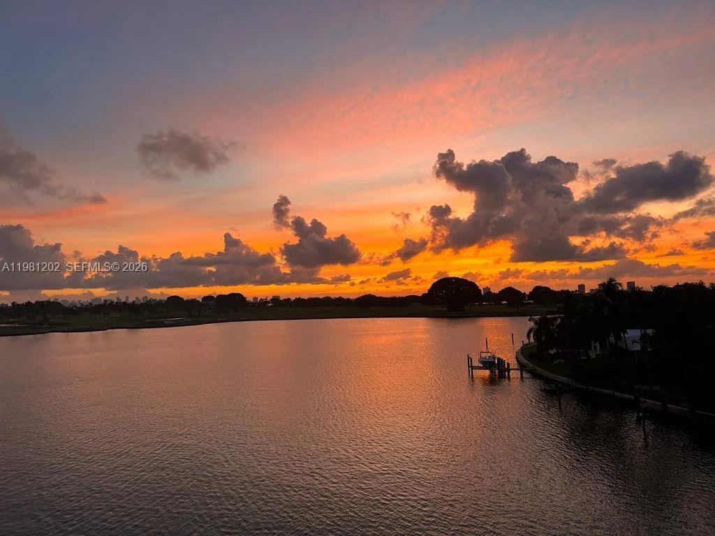 9350 W Bay Harbor Dr # 5C, Bay Harbor Islands, FL 33154