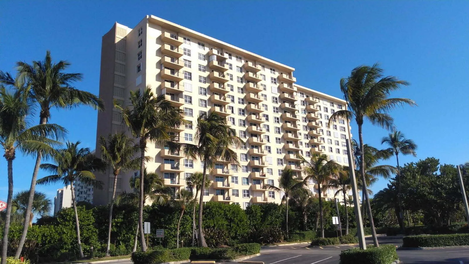 2000 S Ocean Boulevard # 4a, Pompano Beach, FL 33062