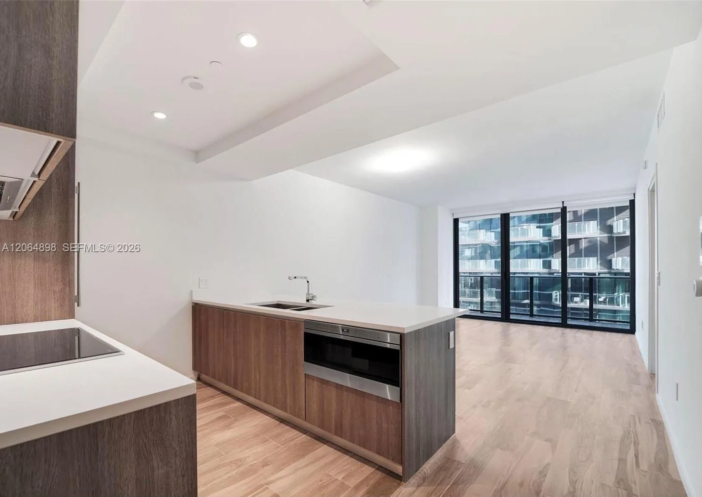 801 S Miami Ave # 1807, Miami, FL 33130 photo 2