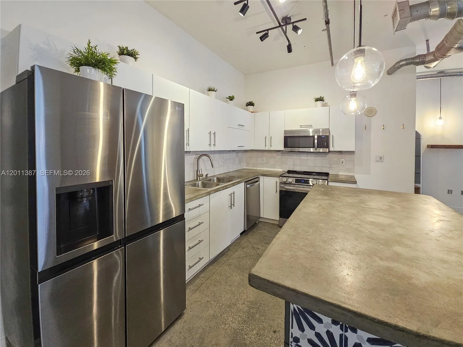 444 NE 30th St # 604, Miami, FL 33137 photo 8