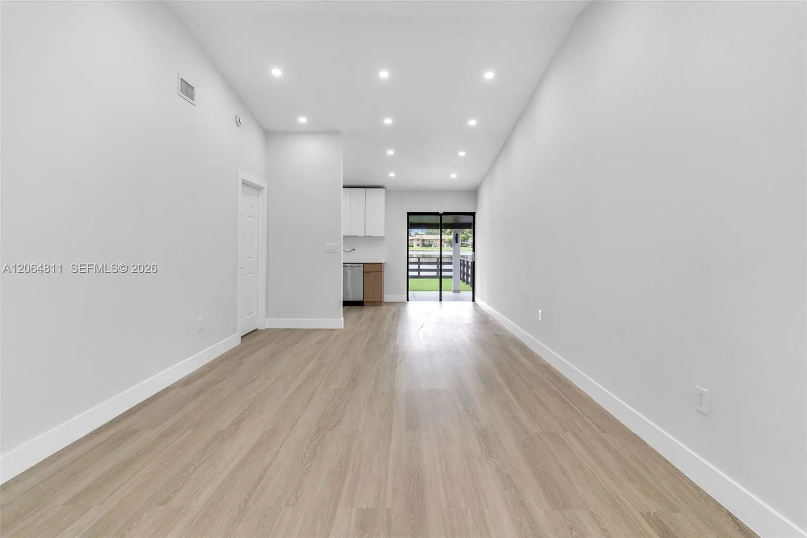 2523 W 65th St, Hialeah, FL 33016 photo 6