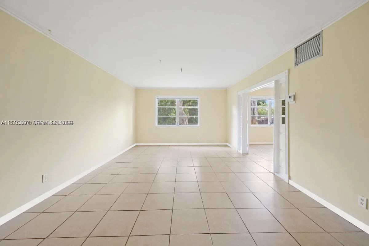 124 NE 19th Ct # 114B, Wilton Manors, FL 33305 photo 5
