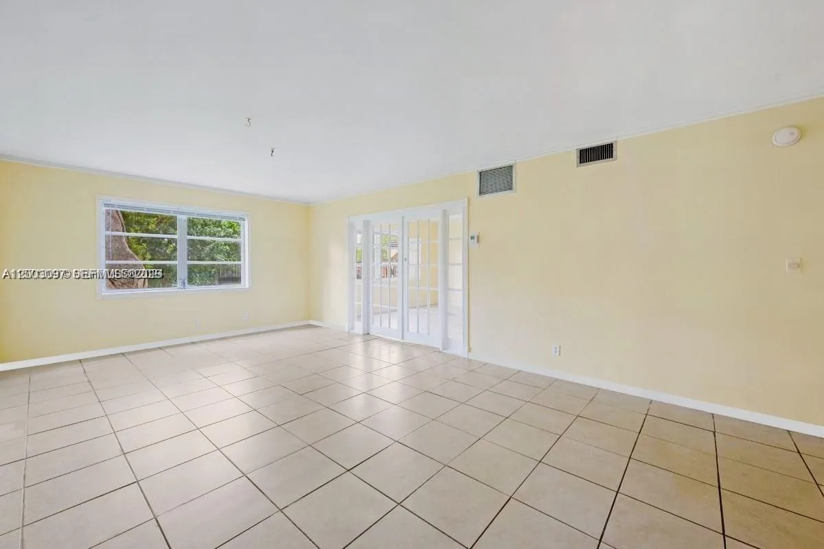 124 NE 19th Ct # 114B, Wilton Manors, FL 33305 photo 6