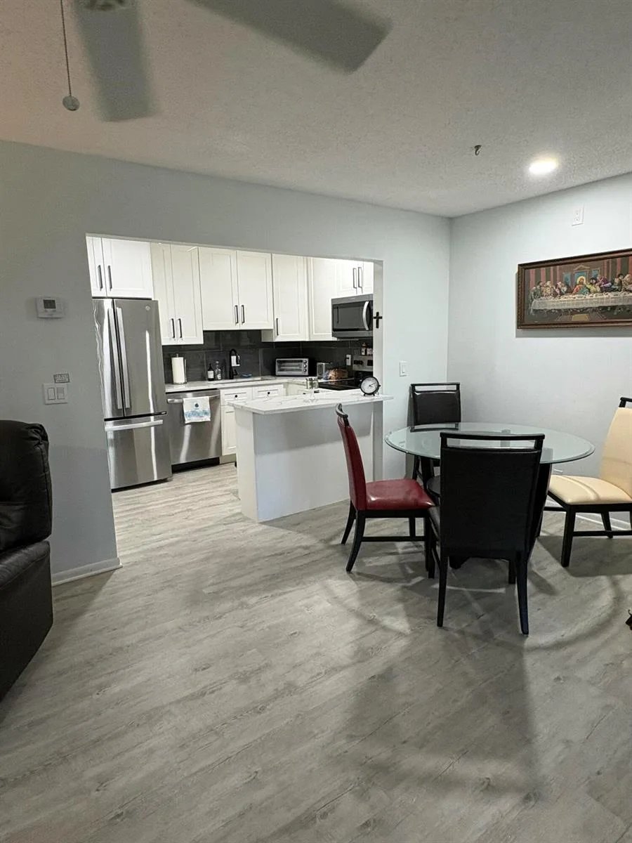 228 Pine HOV Circle # A2, FL 33463 photo 6