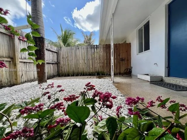 590 NW 40th Ct # 3, Oakland Park, FL 33309 photo 3