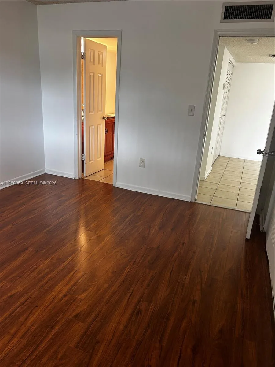 7180 NW 179th St # 211, Hialeah, FL 33015 photo 11
