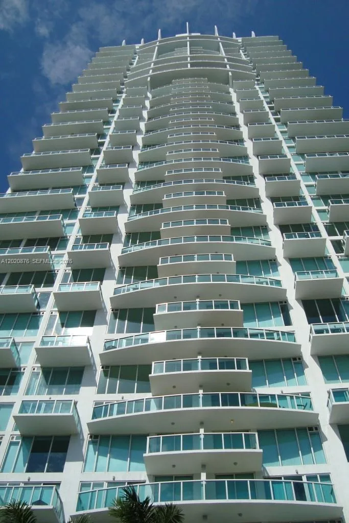 41 SE 5th St # 716, Miami, FL 33131 photo 2