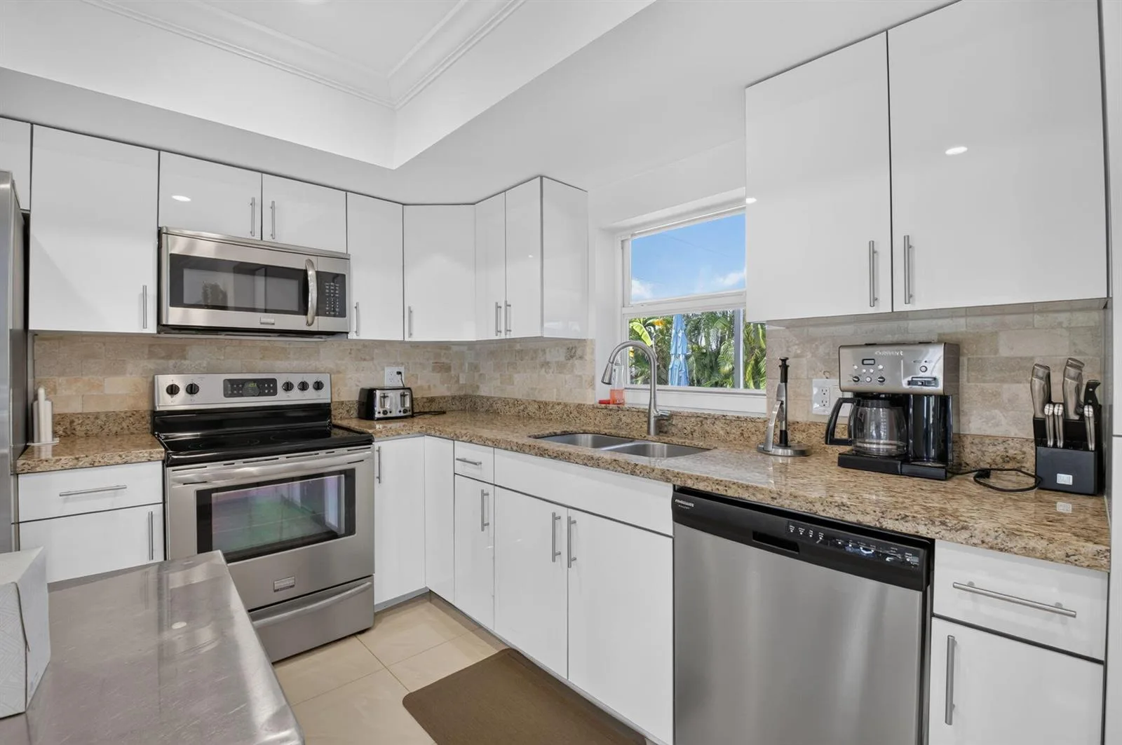 700 NE 70TH Street, Boca Raton, FL 33487 photo 11