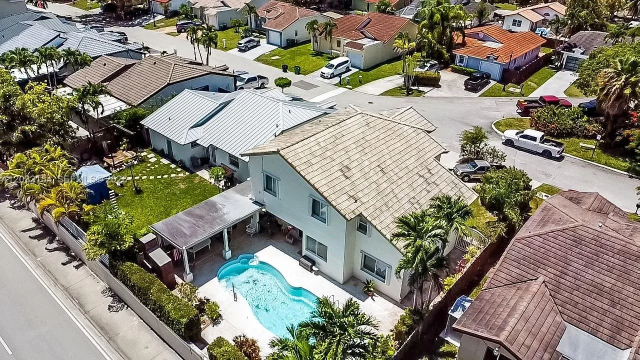 8532 SW 211th Ter, Cutler Bay, FL 33189