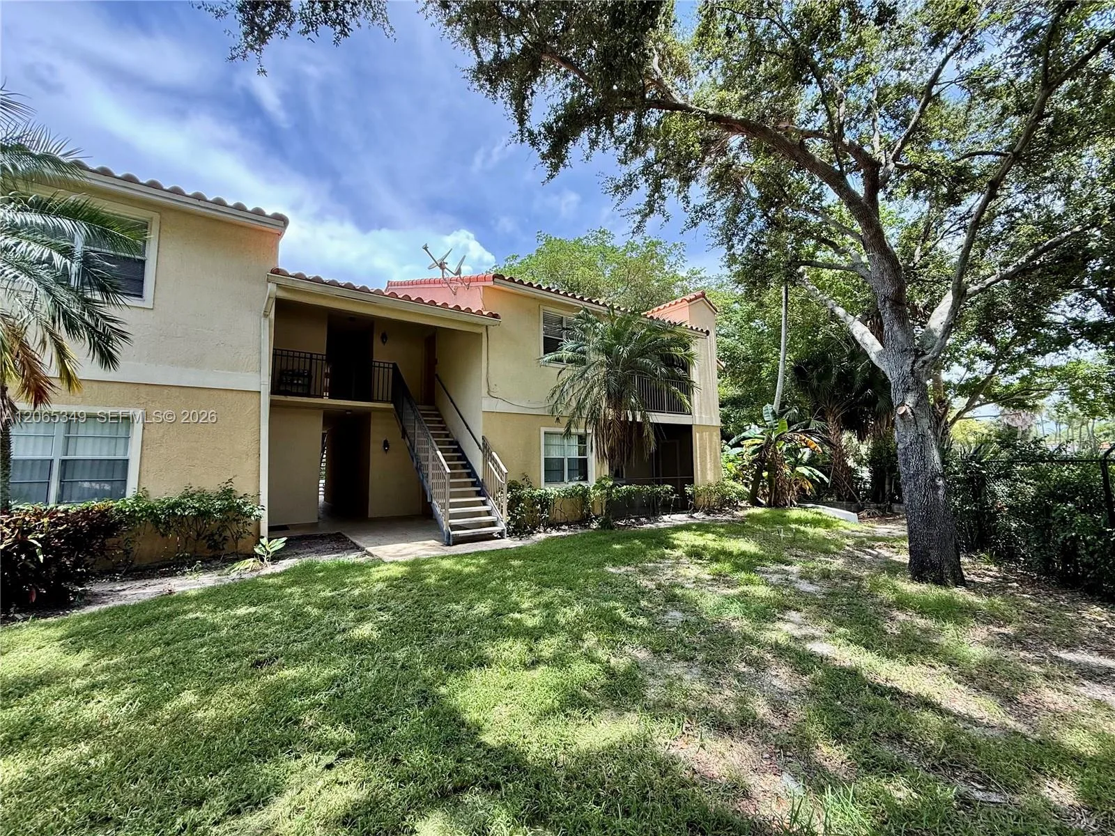 1237 SW 46th Ave # 803, Pompano Beach, FL 33069 photo 2