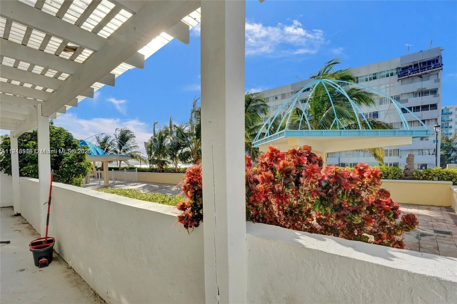 7601 E Treasure Dr # 406, North Bay Village, FL 33141 photo 2