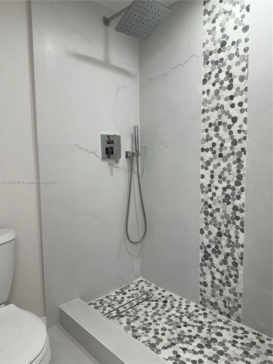 210 174th St # 1804, Sunny Isles Beach, FL 33160 photo 11