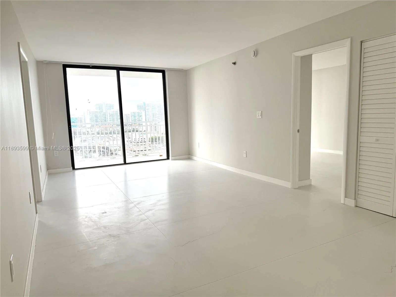 210 174th St # 1804, Sunny Isles Beach, FL 33160 photo 3