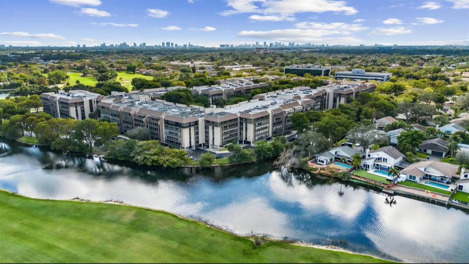 2800 N 46TH Avenue # A404, Hollywood, FL 33021 photo 2