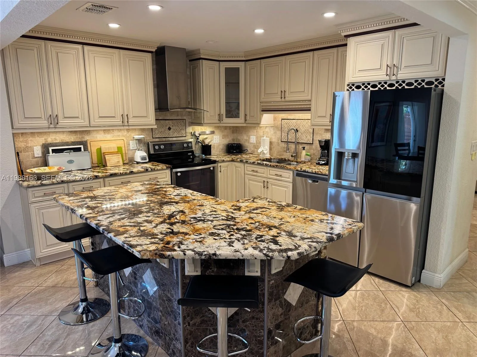 2355 SE 7th St, Pompano Beach, FL 33062 photo 10