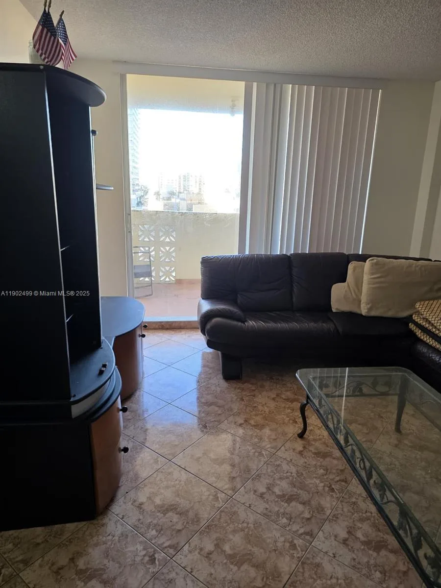 1833 S Ocean Dr # 1505, Hallandale Beach, FL 33009 photo 4